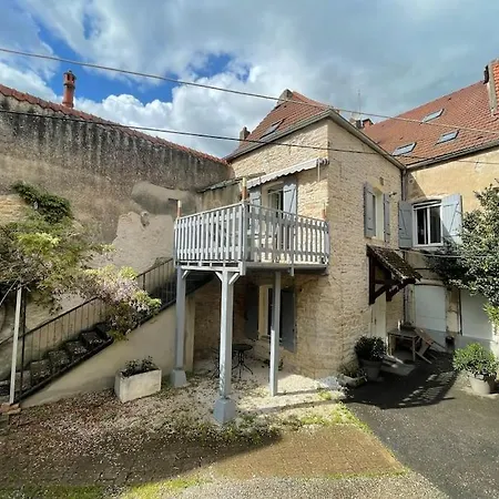 Agreable Gite Au Coeur Du Centre Ville 4 Personnes Chagny  Exterior photo